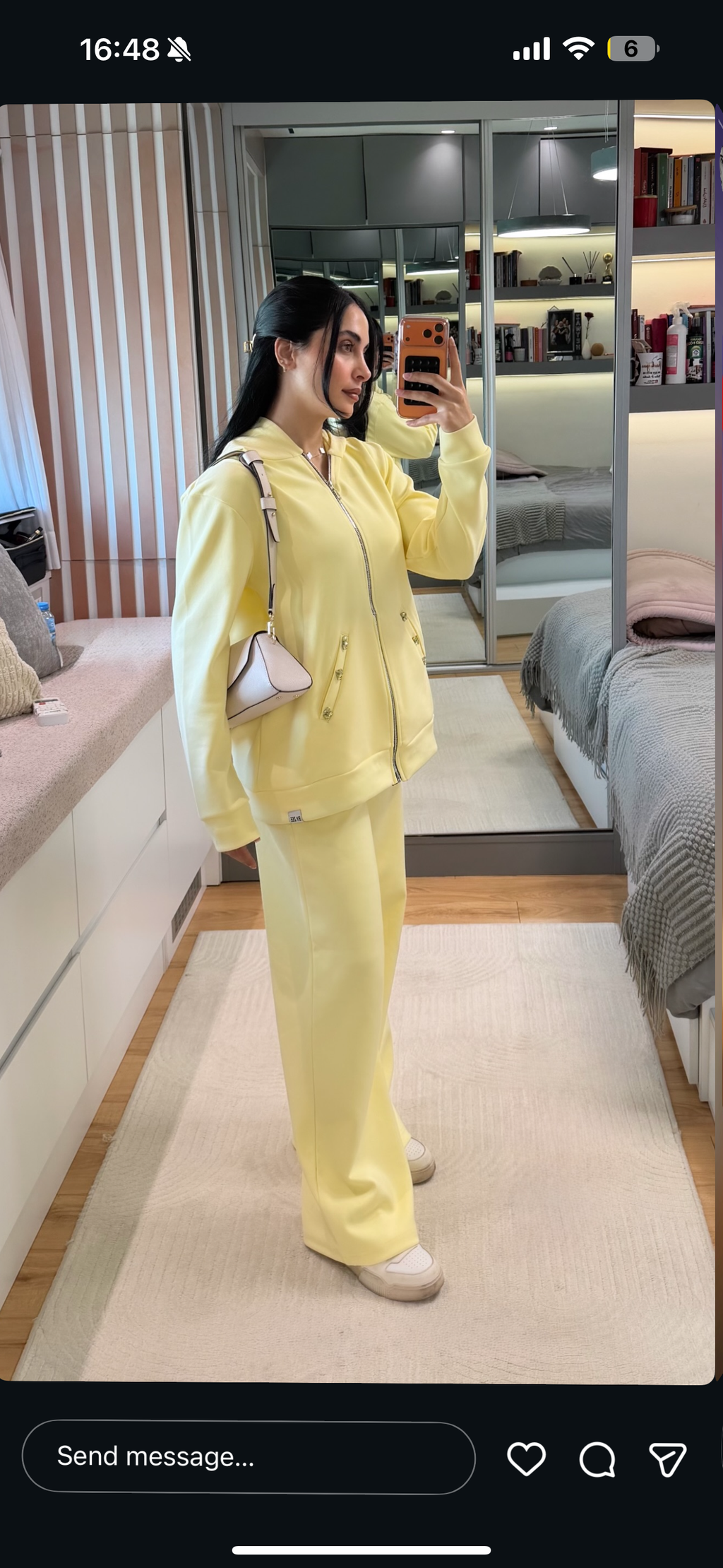 Scuba set shade Butter Yellow